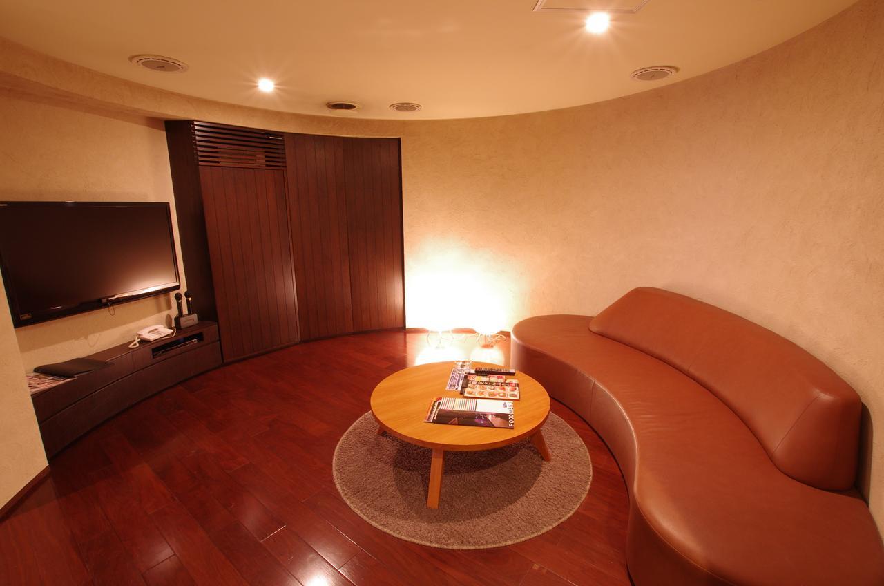 Blue Hotel Octa (Adults Only) Sapporo Exterior photo
